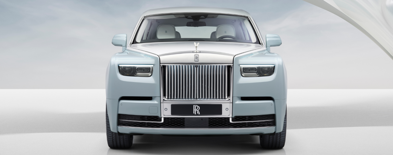 Rolls-Royce giới thiệu Phantom Scintilla: Phiên bản tôn vinh biểu tượng Spirit of Ecstasy