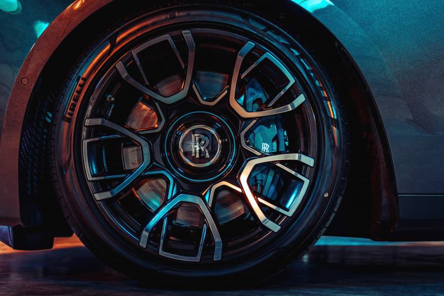 BLACK BADGE GHOST – BÁO CHÍ TRẢI NGHIỆM