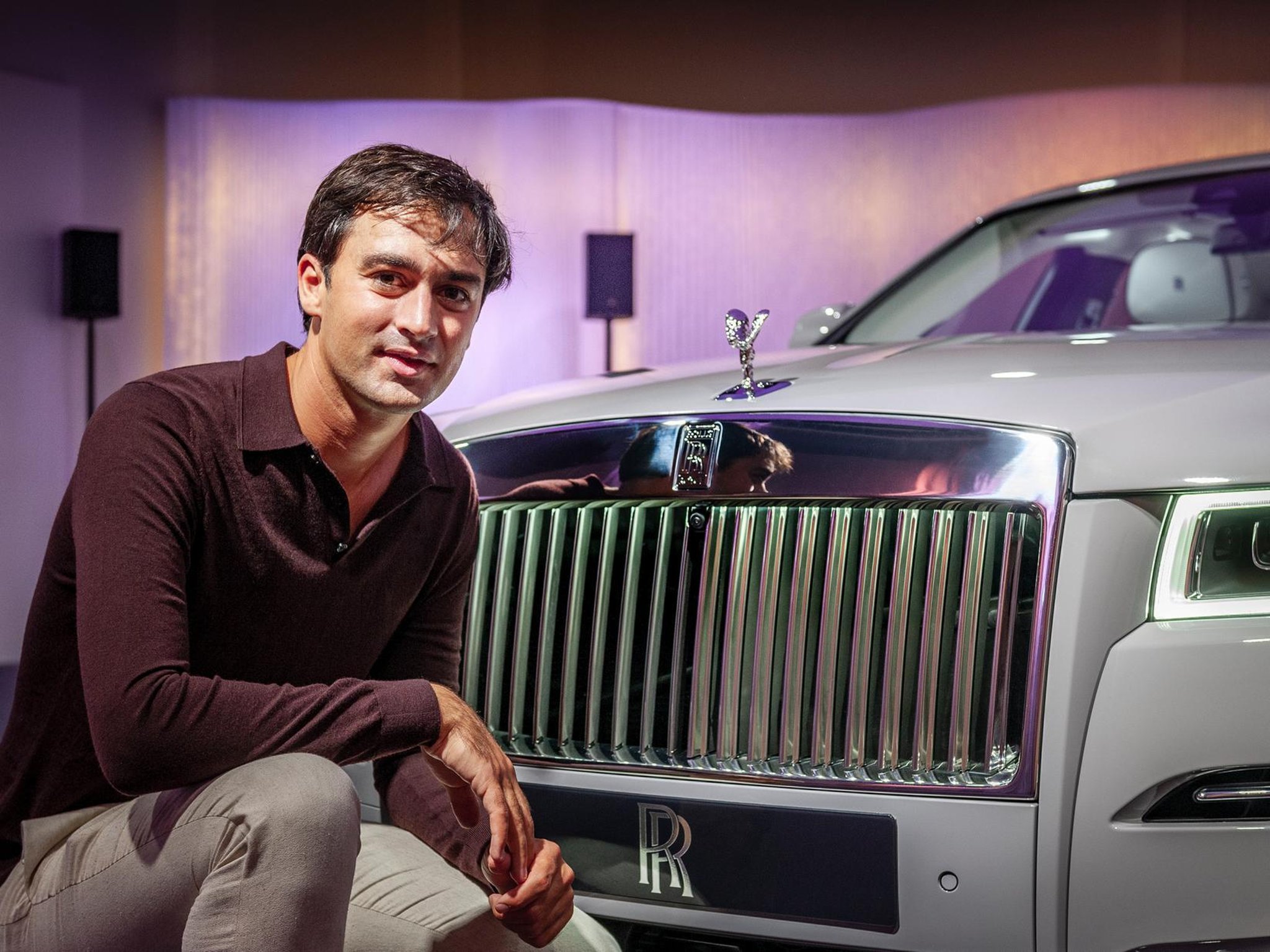 HENRY CLOKE – từ những chiếc ô tô vẽ sau cuốn vở cho đến ngày tạo ra Rolls Royce Ghost thế hệ mới tôn vinh sự thuần khiết
